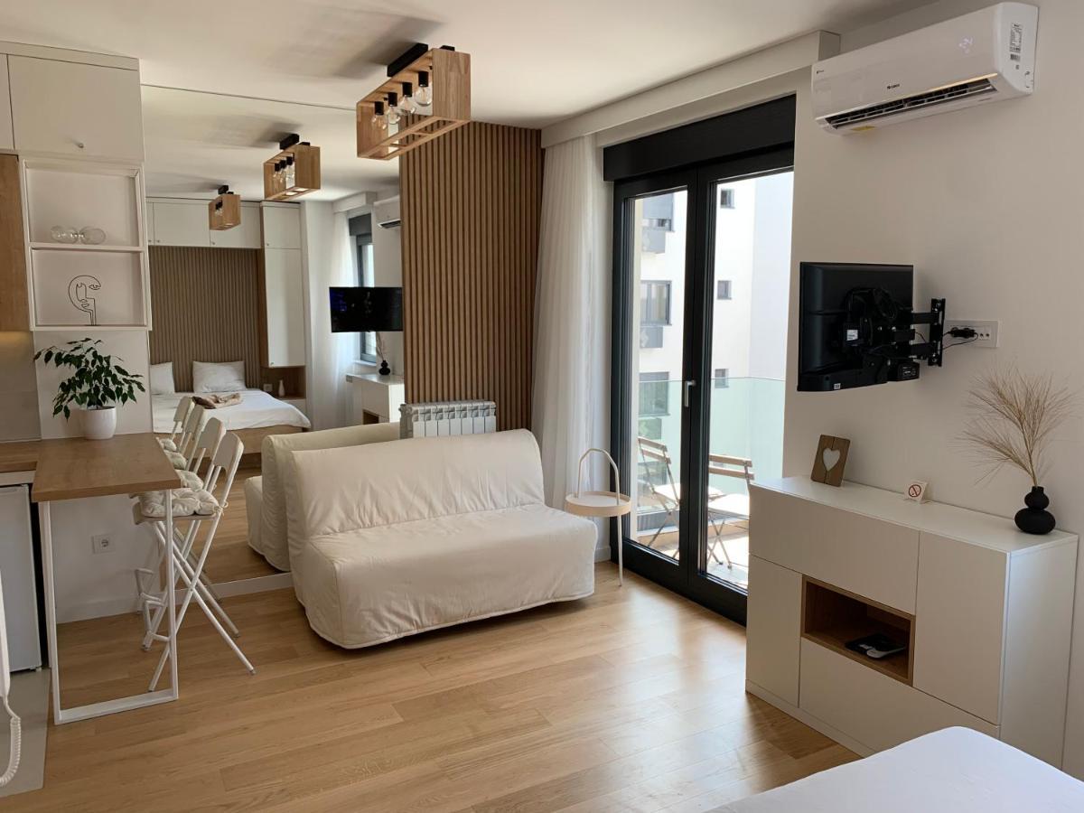 Selena Apartment Belgrado Esterno foto